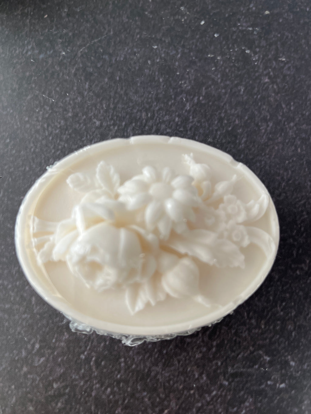 3 Soaps for $14 Bundle Glutathione  Niacinamide Glow Bar.( Melt & Pour) 2.9 oz