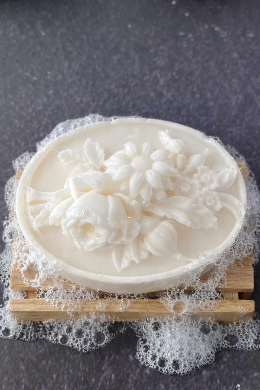 (3 Soaps for $14 Bundle)Shea butter with Glutathione  Niacinamide Glow Bar.( Melt & Pour) 2.9 oz